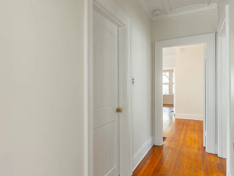5405 Saint Elmo Ave — Photo 11