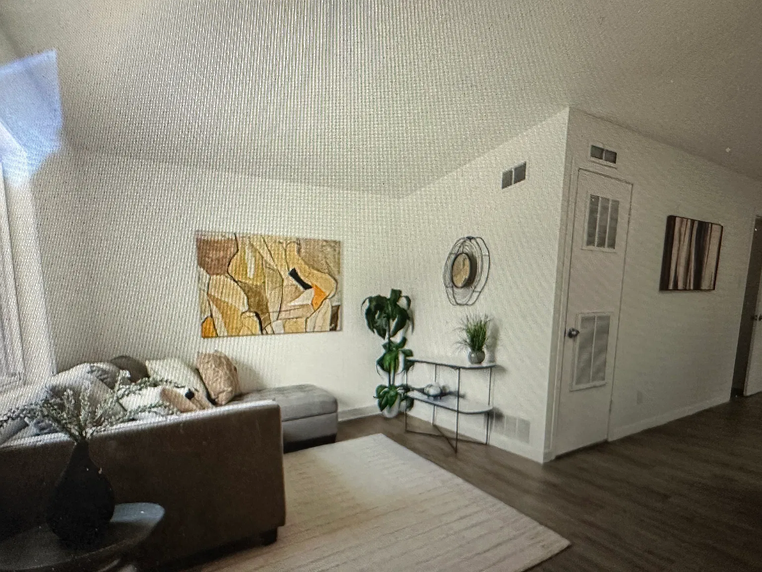 909 Avenue G — Photo 3