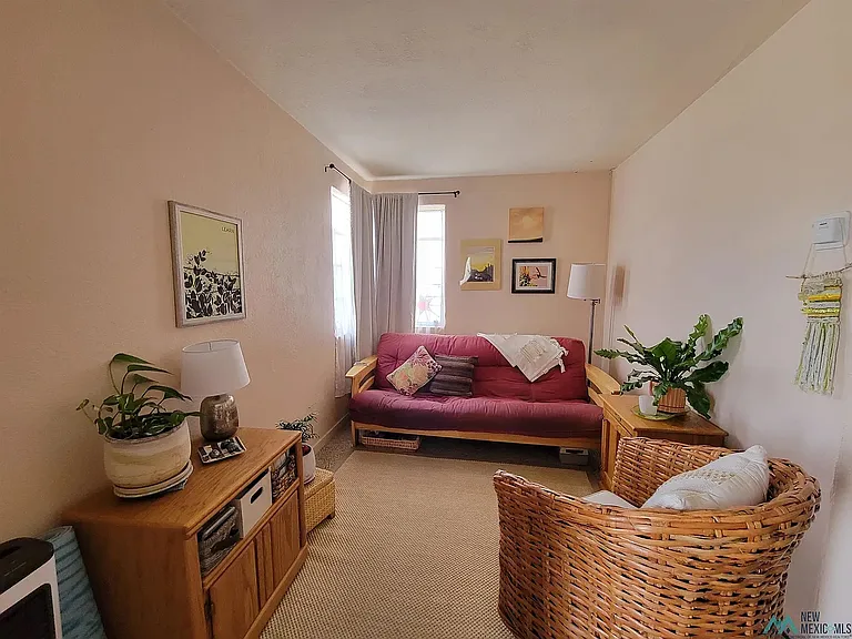 220 N Foch St #3 — Photo 6