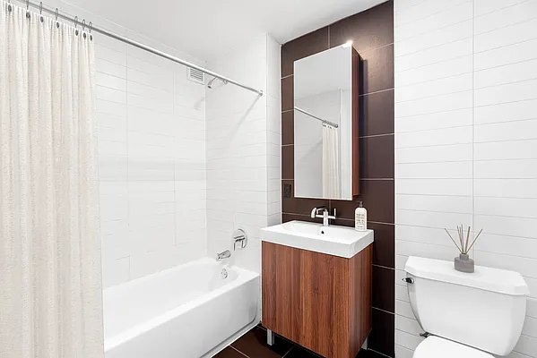 Rented by Platinum Properties | media 3