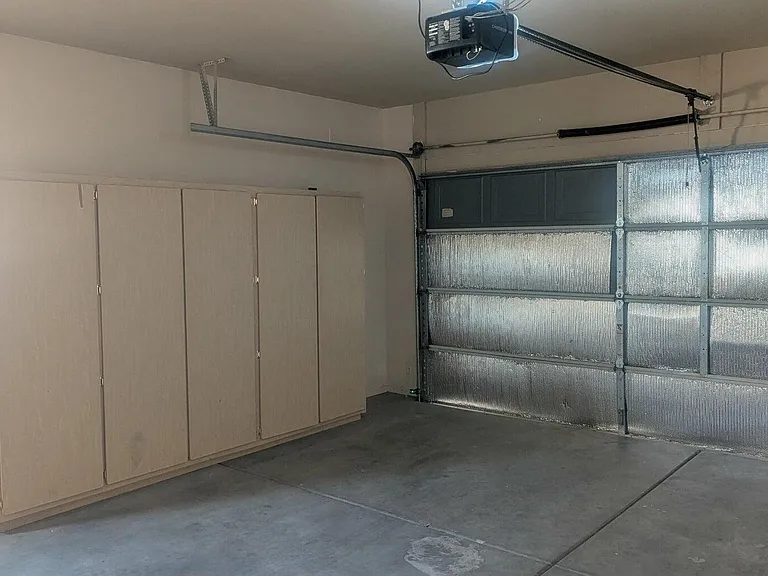 5554 W Carriage Dr — Photo 28