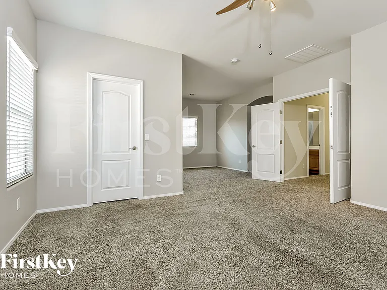 9703 Mount Kenyon St — Photo 8