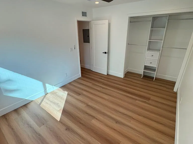 Bedroom 4 closet
