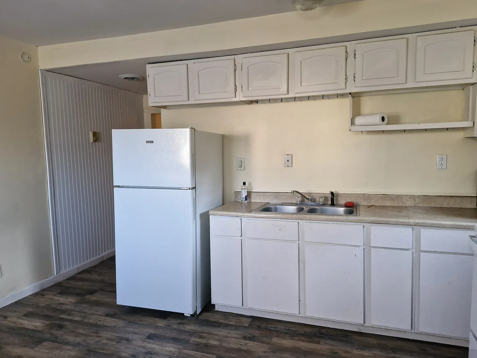 3 bed, 1.5 bath, 940 sqft, $990 — Photo 3