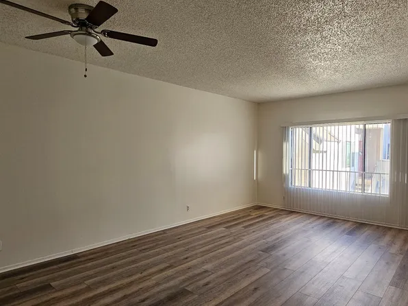 APT VENCAN, 8465 Ventura Canyon Ave #205, Panorama City, CA 91402