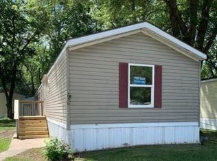 236 Williamson St, Edwardsville, KS 66113
