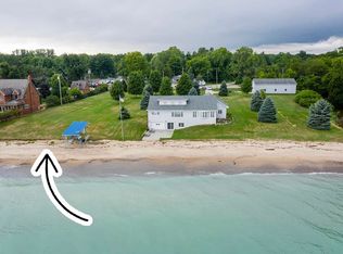 6500 Lakeshore Rd, Lakeport, MI 48059