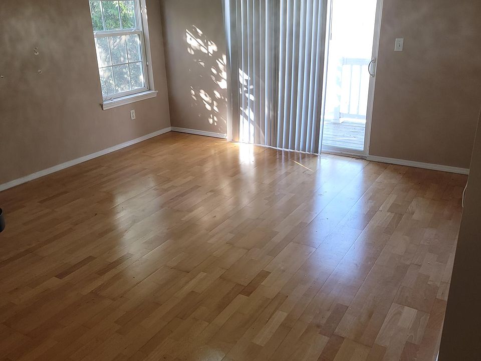 1st image of 1141 Arbor Creek Dr APT 2B