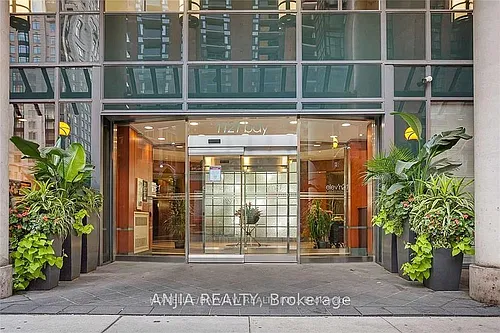 1121 Bay St Photo 1 1121 Bay St Photo 1