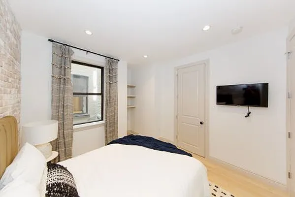 Rented by Voro New York | media 3