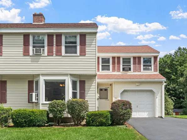 27 Reed Street #B, Londonderry, NH 03053