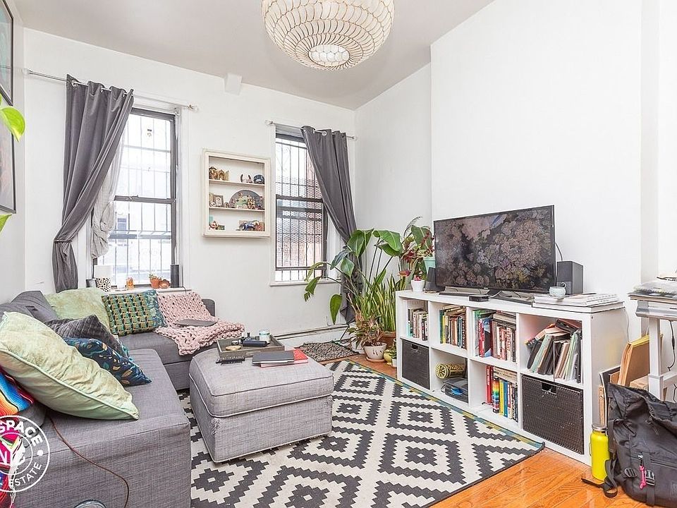 1st image of 797 Franklin Ave APT 1
