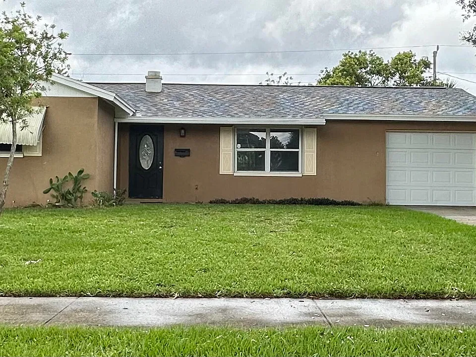 2804 Bayeux Ave