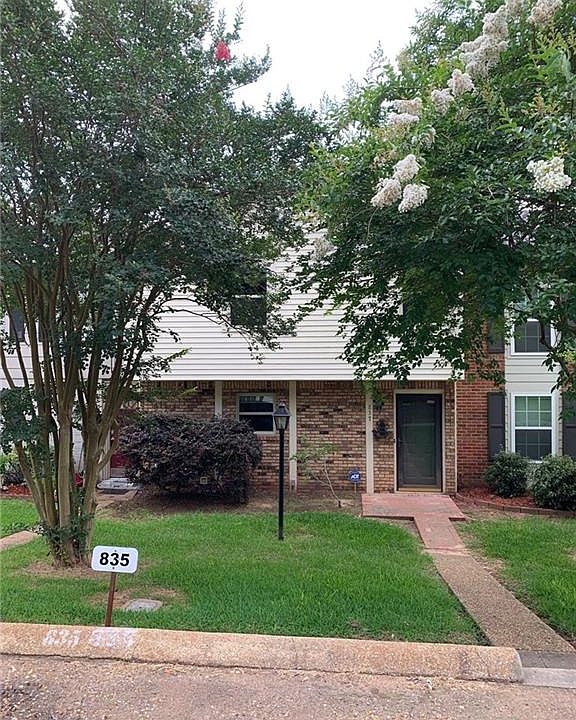 1st image of 837 Parkway Dr