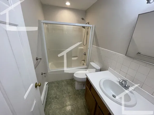 24 Pompeii St, Roxbury, MA 02119