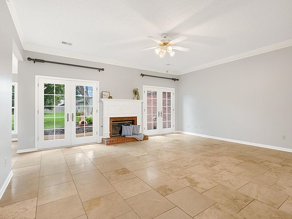 5th image of 6681 Stonetrace Dr