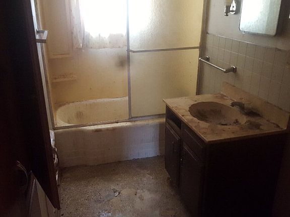 4th image of 410 N Ozark St