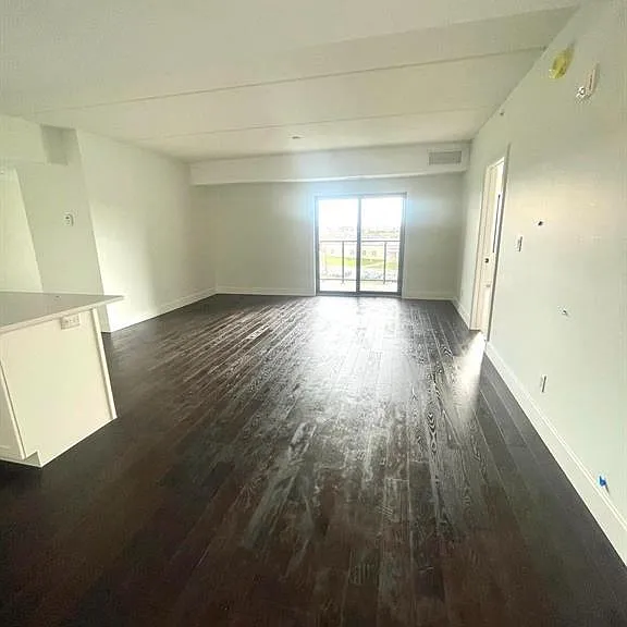 2600 Sandwich West Pkwy #503 — Photo 7