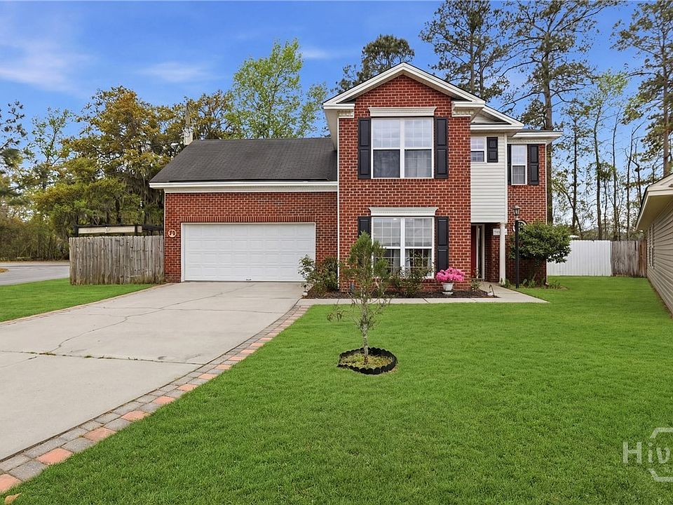 1st image of 100 Poolside Lane