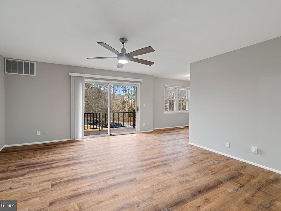 1st image of 240 Crocker Dr APT F