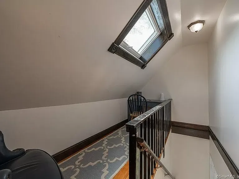 50 Linden St #2 — Photo 14