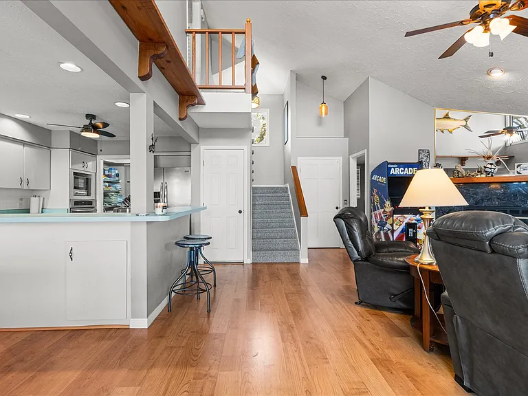 12361 W Standish Dr — Photo 9