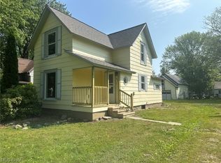514 Chadman St, Conneaut, OH 44030