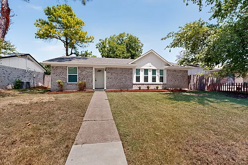 1717 Japonica Ln Photo 1