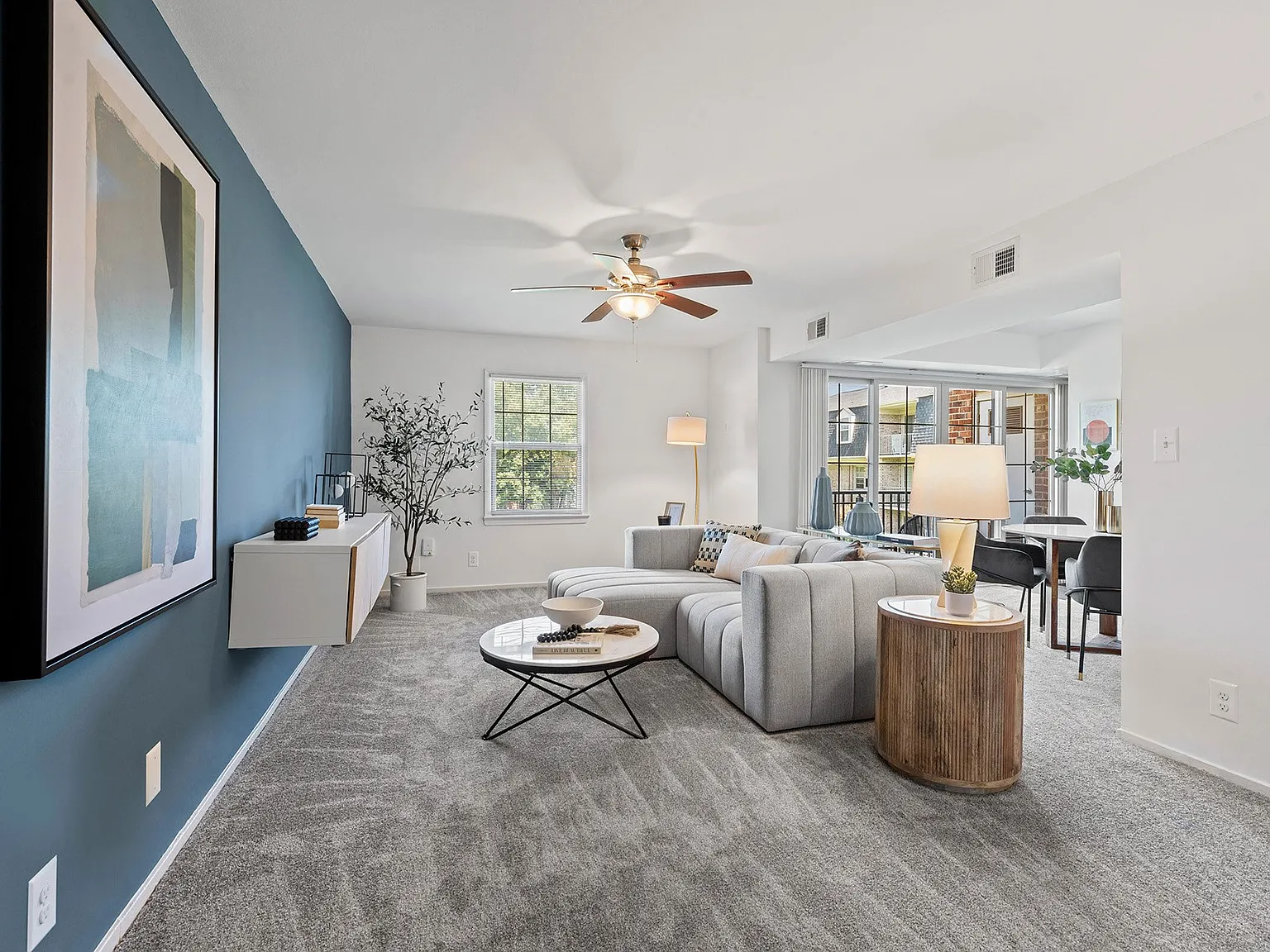 Courthouse Square Apartments — Photo 1
