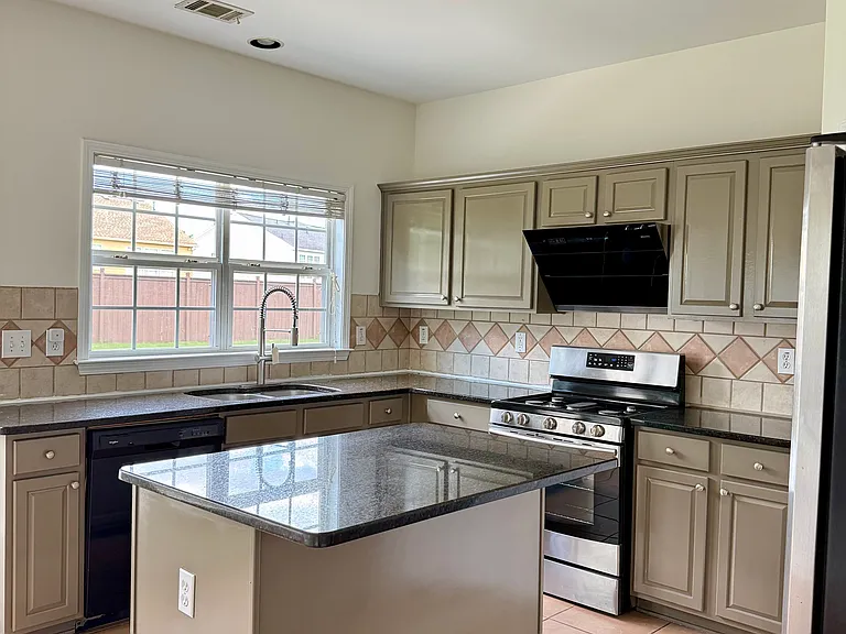 8330 Grenadier Trl — Photo 18