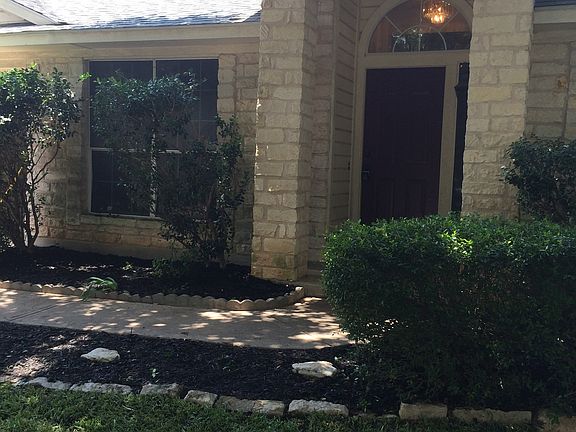 2nd image of 1407 Vaughter Ln