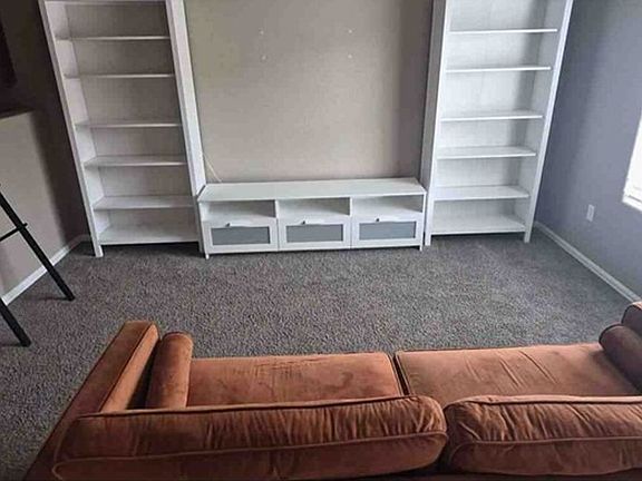 Additional Living Room