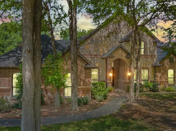 169 Oakcrest Hills Dr, Aledo, TX 76008