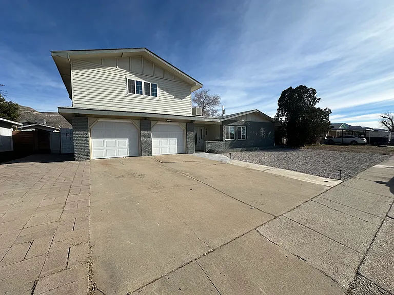 2506 Stanford Ave #B — Photo 7