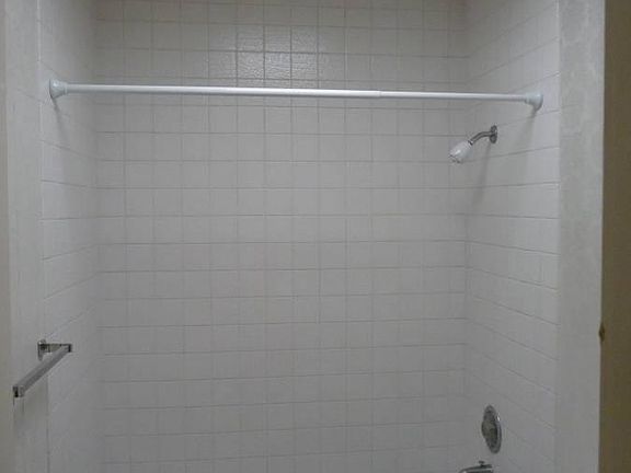 5th image of 1435 Wake Forest Dr APT 8