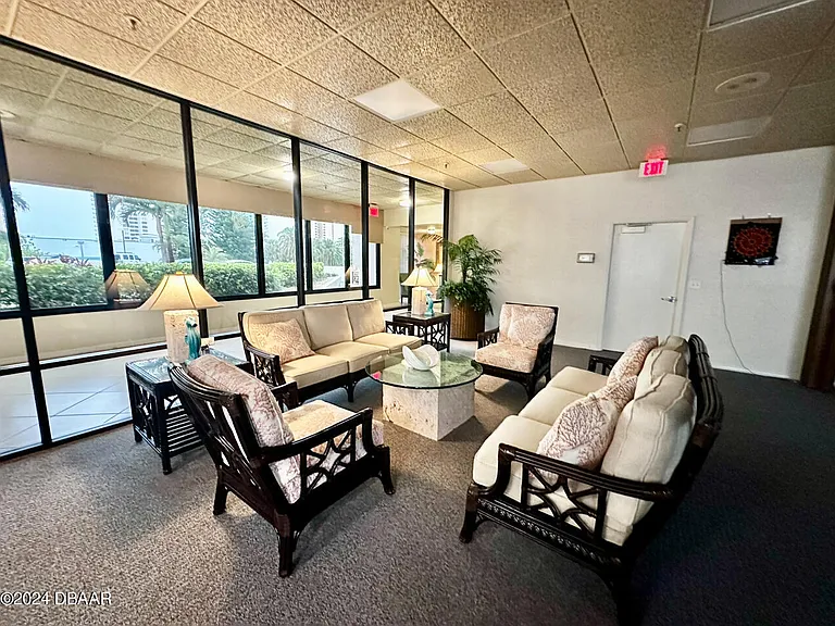 1 Oceans West Blvd #4B5 — Photo 38