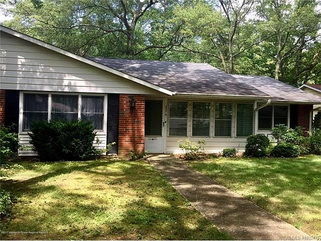 1st image of 202B Huntington Dr #100B