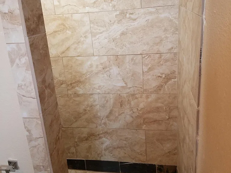 707 W Crestland Dr — Photo 19