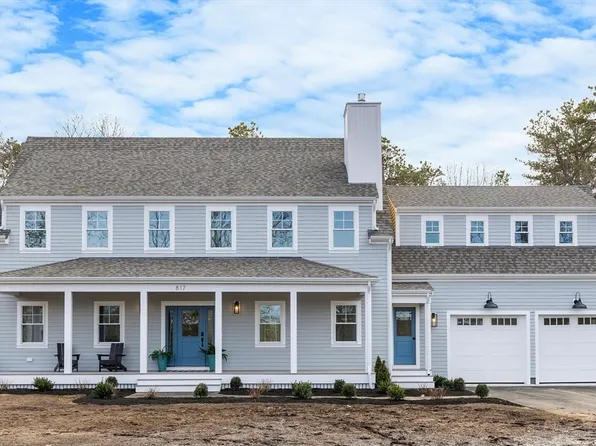 817 Race Ln, Barnstable, MA 02630