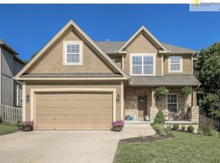 505 NW Fox Hollow Ln, Blue Springs, MO 64015