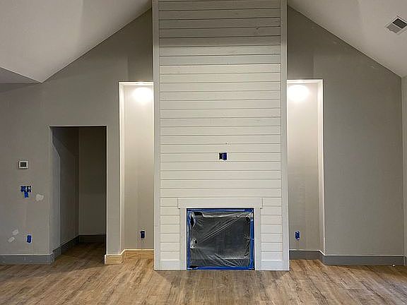 5th image of 32 Glasgow Dr