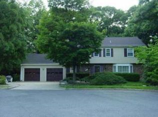 8316 Botsford Ct, Springfield, VA 22152