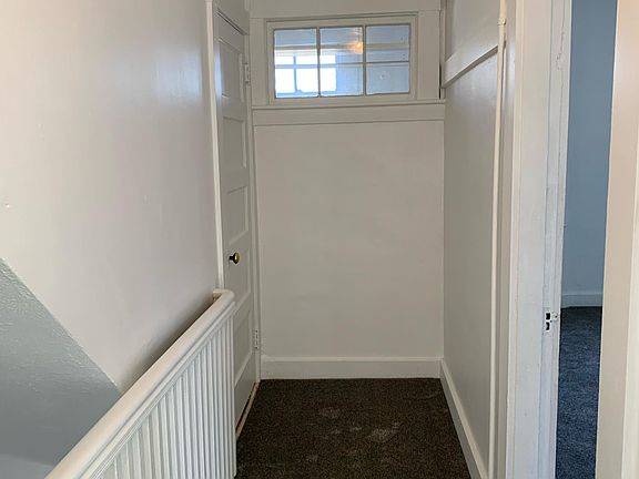 4th image of 82 Essex St #82