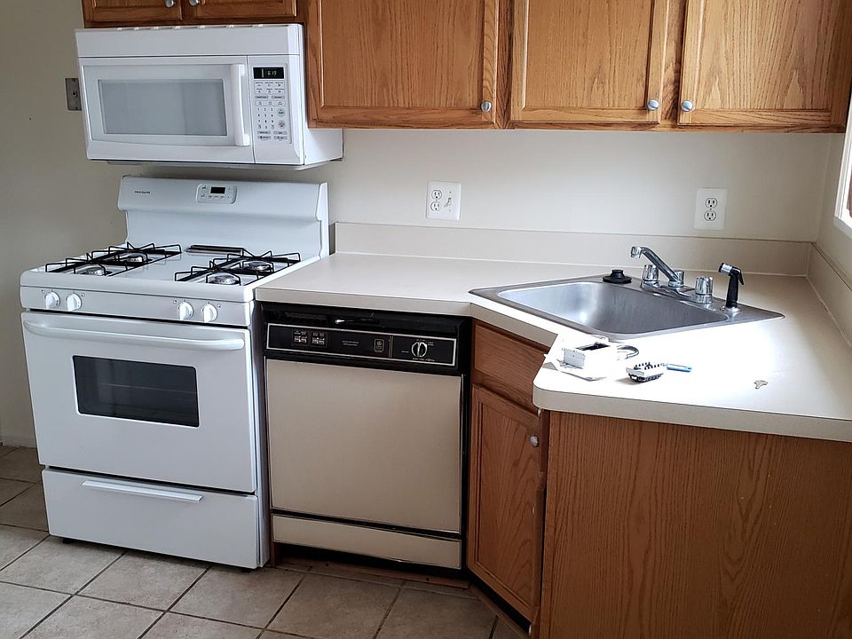 1st image of 3230 Coolidge Hwy