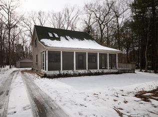 15320 Leonard St, Spring Lake, MI 49456