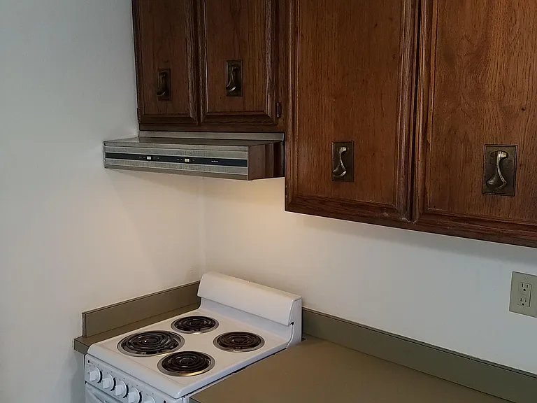 1002 Seacliff Dr N #1002 — Photo 5