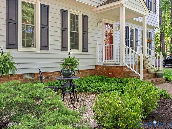 5th image of 10213 Acworth Ct
