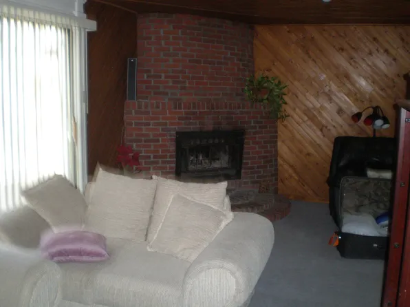 3829 Keats Dr, Saint Louis, MO 63134