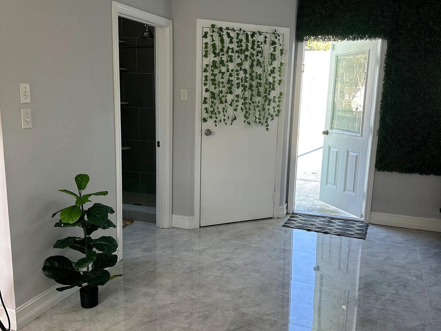 Studio, 600 sqft, $1,000 — Photo 3