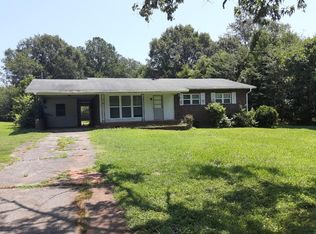 830 Trotter Rd, Pickens, SC 29671